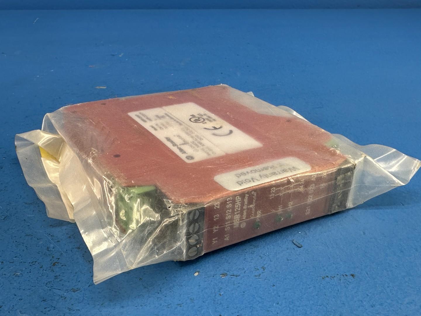 Allen-Bradley MSR125HP (440R-D23171) Safety Relay