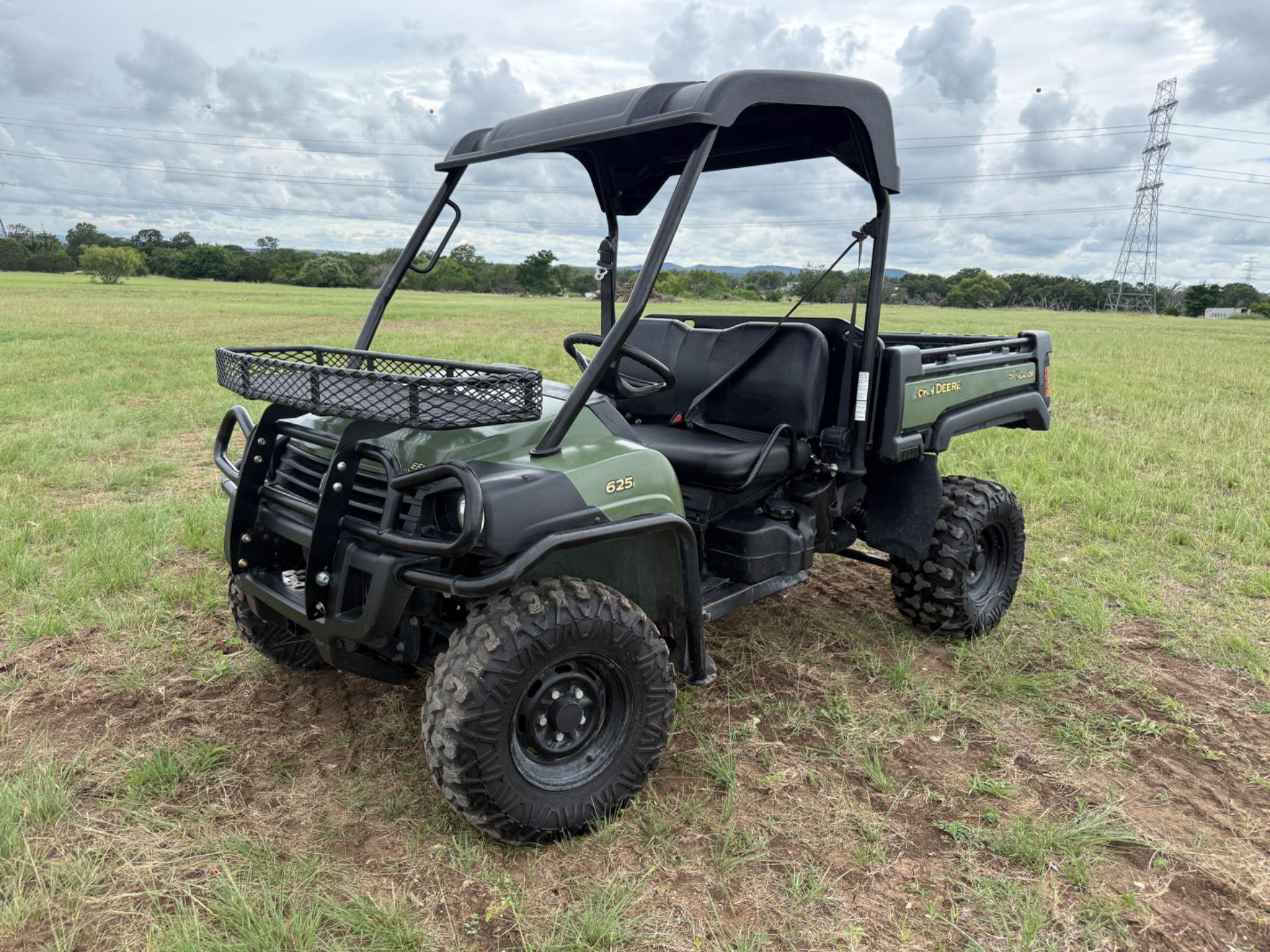 2013 John Deere 625I XUV Side by Side - 1167.4 hours