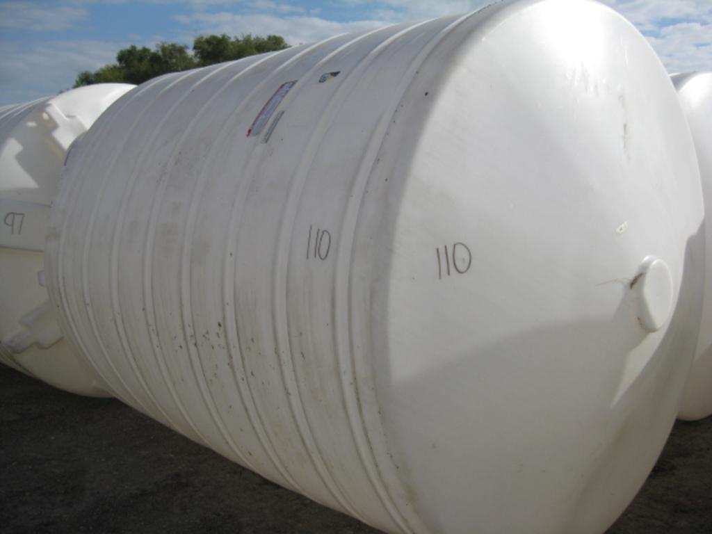 Enduraplas THC03000 3000 Gallon Cone Bottom Storage Tank - Model -WH - No Stand - Heavy-Duty Storage