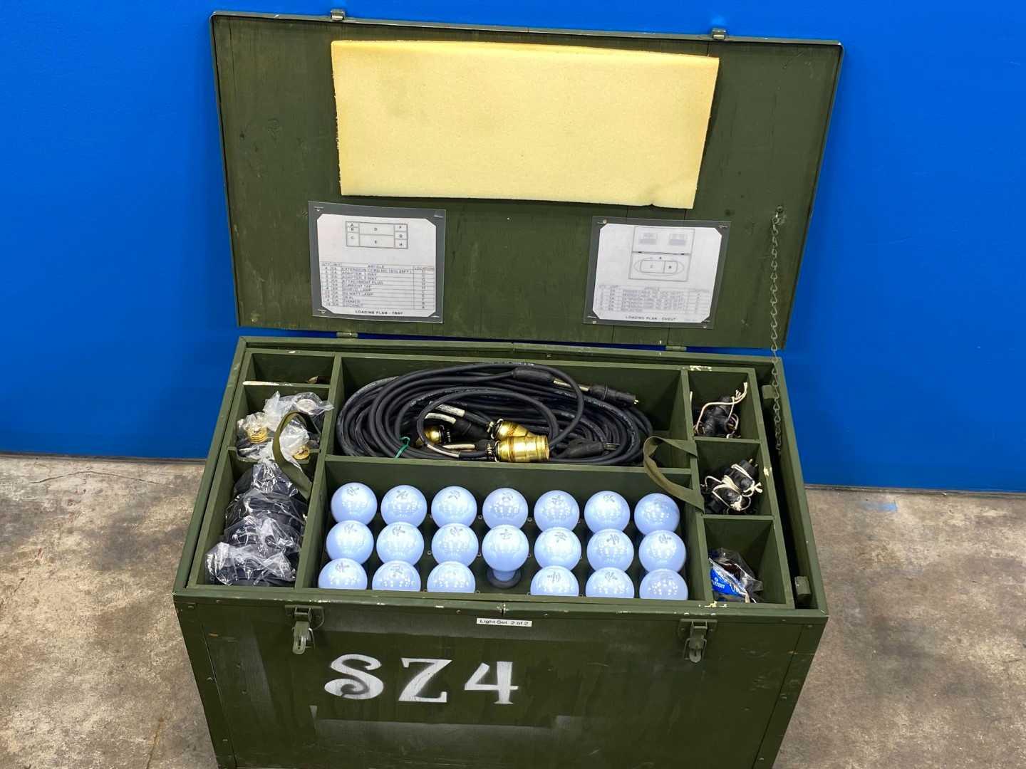 U.S. Military Military Electric Lighting Set For Outdoor Tent or Portable Office