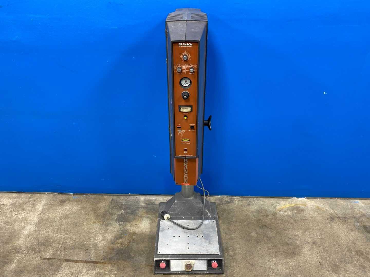 Branson Sonic Power Company 8400 Ultrasonic Welder