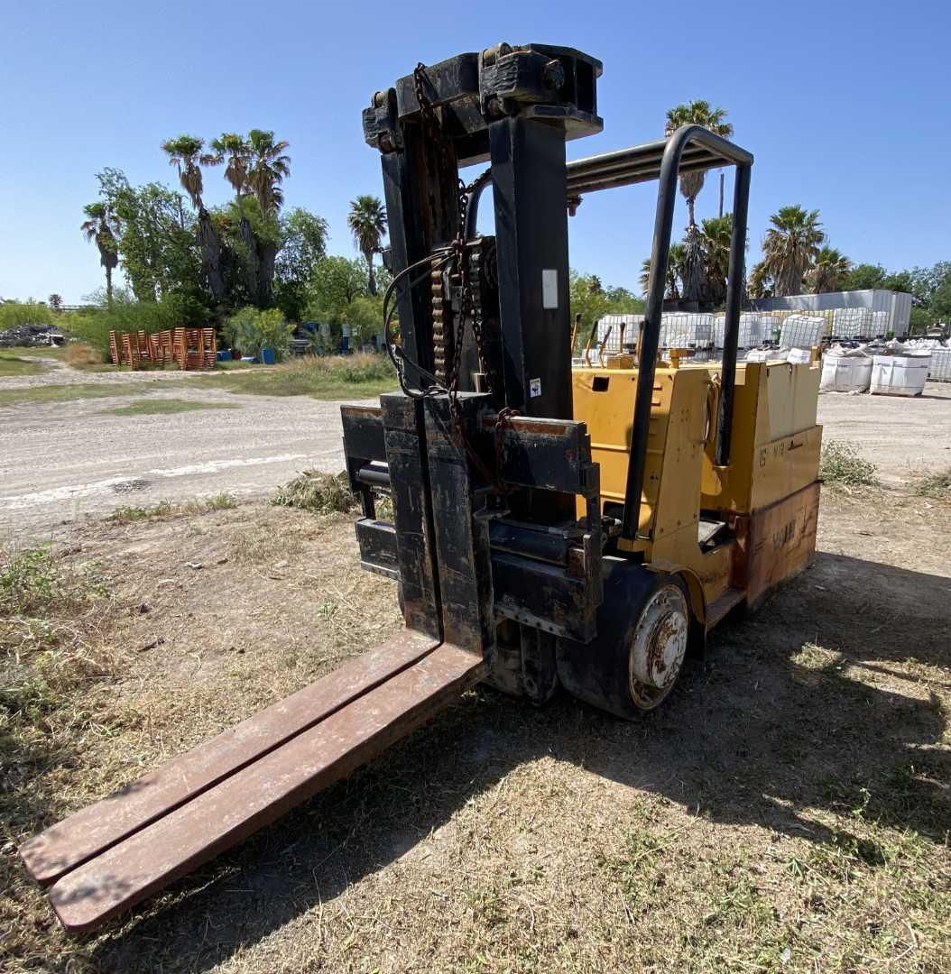 Yale K410C300 Giant Electric Forklift - 72V - 30K Capacity, 62" Forks - Heavy-Duty Industrial Forklift