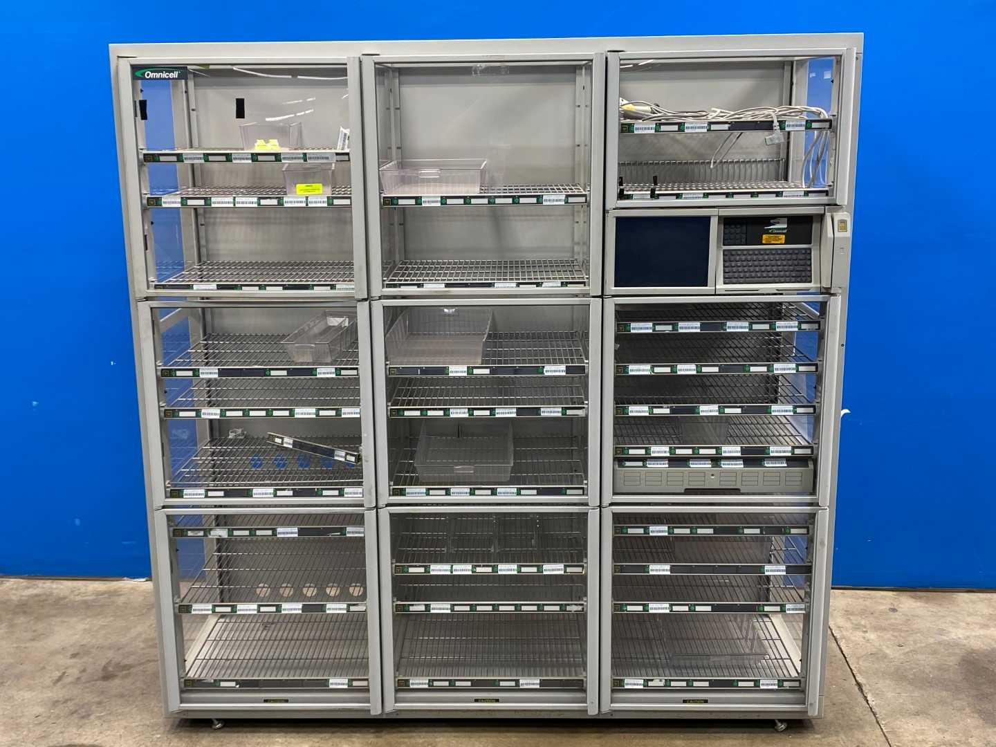 Omnicell 344 3 Cell Medication Dispensing Cabinet - PARTS ONLY, Non-Functional, No SD Card