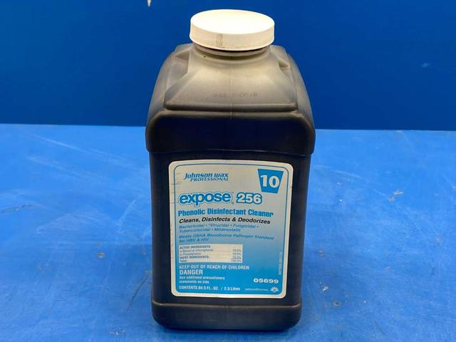 Johnson Wax Professional Expose 256 Phenolic Disinfectant Cleaner