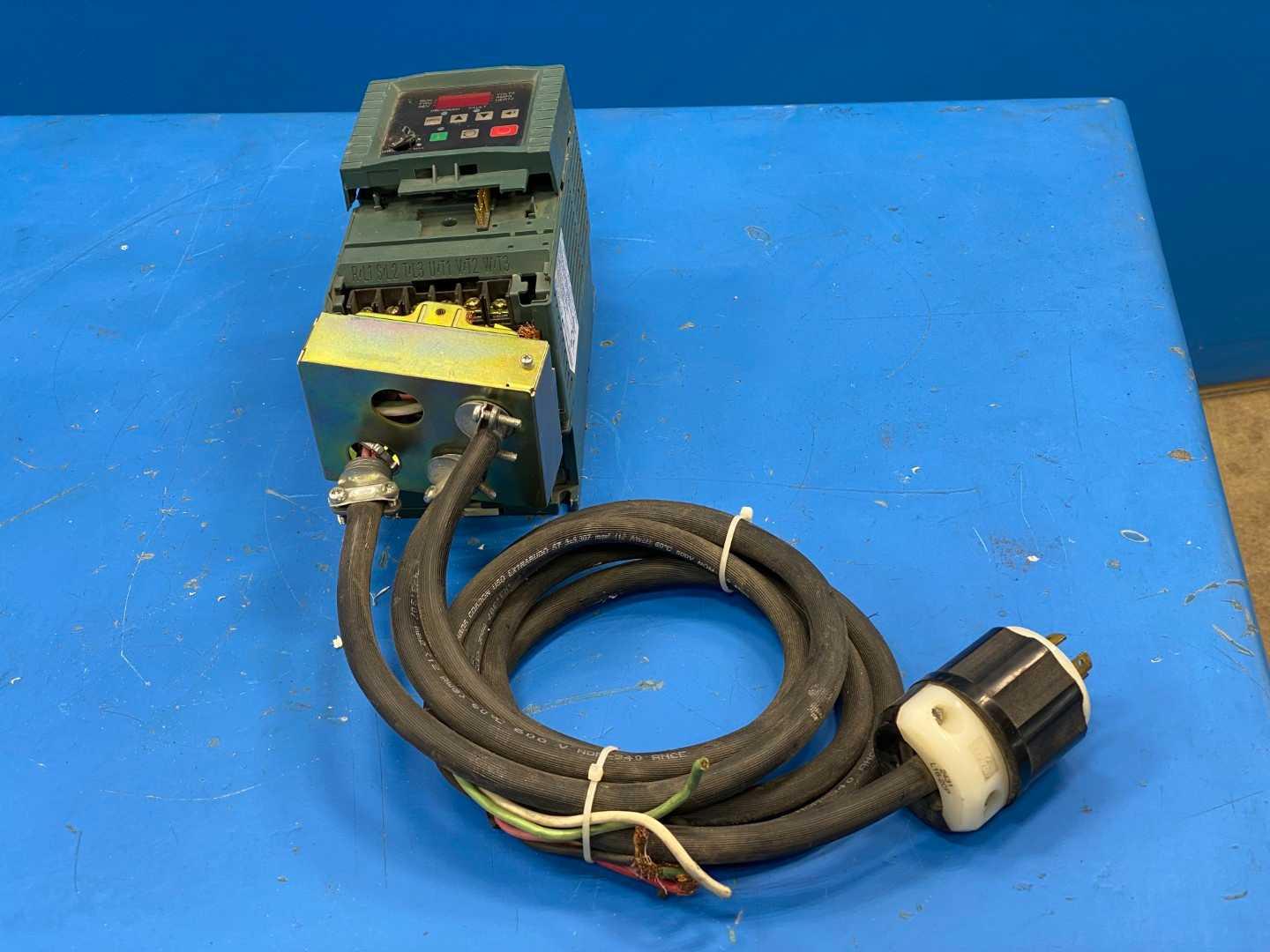 Reliance Electric 6MDDN-2P3102 VFD Drive 6MB40001 for 1HP Motor 460V 3PH AC
