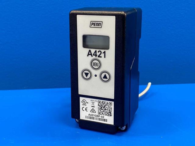 PENN A421GBF-02C Electronic Single-Stage Temperature Control – 24VAC, NEMA 1 Sensor