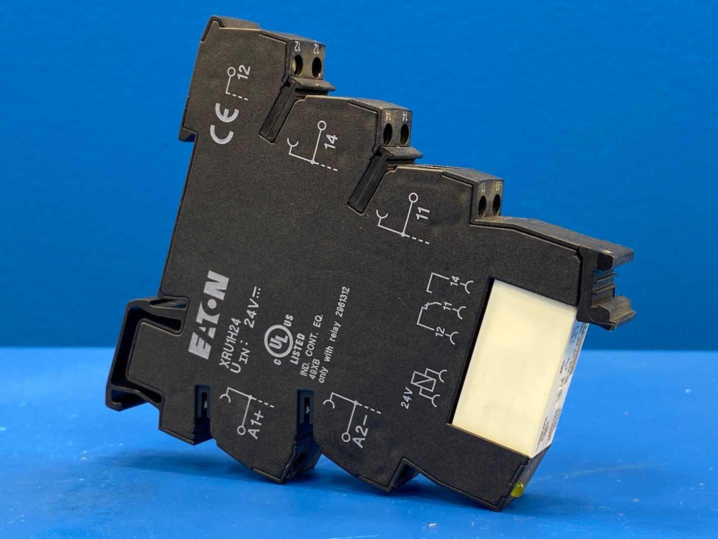 Eaton XRU1H24 24V DC Relay