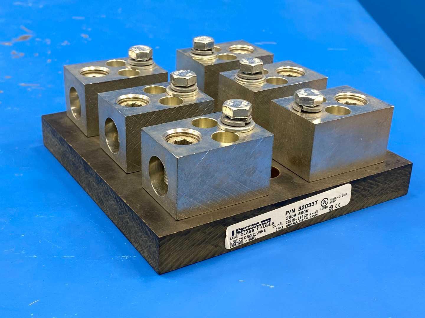 200 Amp Class T Fuse Block 300V 3-Pole Mersen 32033T Box Lug Heavy Duty