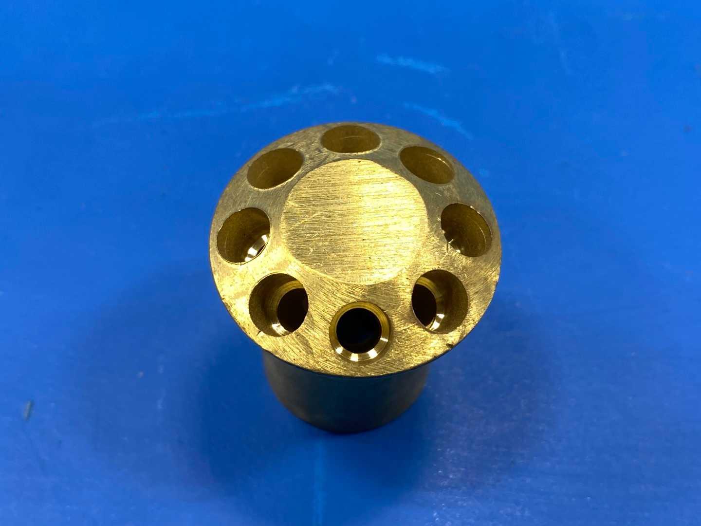 Sporlan 1115 Brass Refrigerant Distributor, 1-1/8" ODM Inlet, 1/4" ODF Outlets, 8 Circuit
