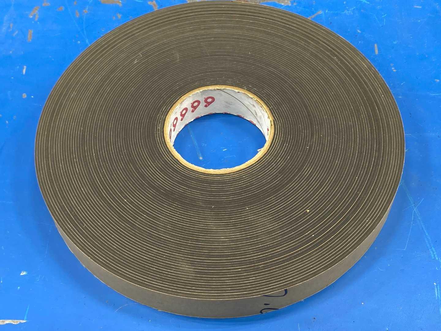 Pressbond U6106 Foam Gasket Tape, 1/16 in Thick x 1-1/4 in Width x 100 ft Length