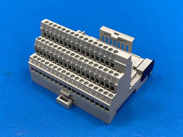 Allen-Bradley 1794-TB32, Series A FLEX I/O Terminal Base 32-I/O Terminals 24VDC