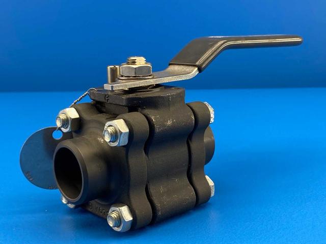 SVF F.C.I. R84466ATBW 1"-1500 R8 Ball Valve, 1500PSI R800 Series