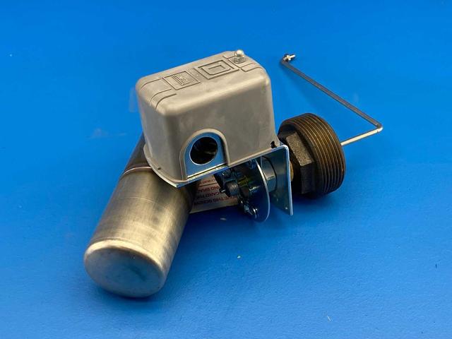 Square D 9037HG32 Closed Tank Float Switch 115V / 230V / 460V / 575V AC