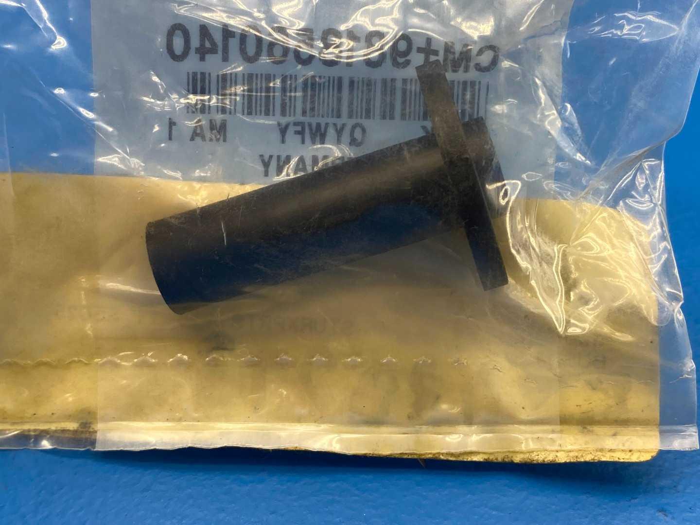 CM 818560140 CM+9818560140 1 STK QYWFY MA 1 Bushing