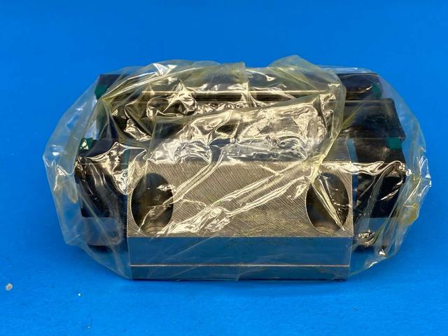 Rexroth R18513222X R.Runner Block CS RWD-035FNS-C2-P-2