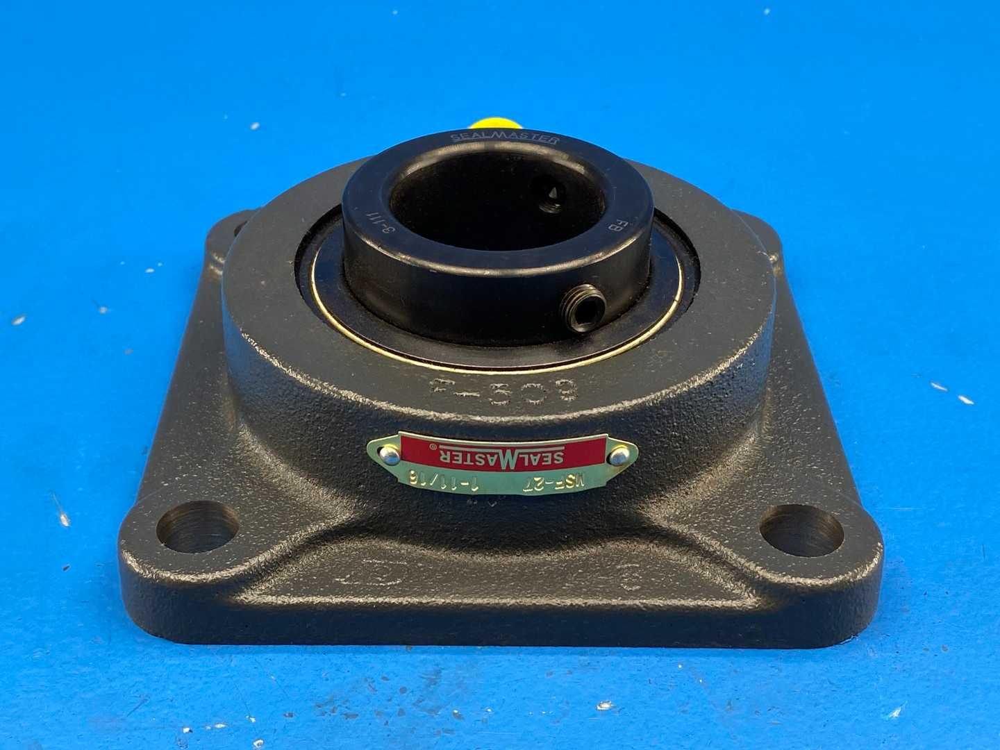 SealMaster MSF-27 Seal Master, Flange-Mount Ball Bearing Unit, 1-11/16" bore / 4-bolt flange / set screw locking