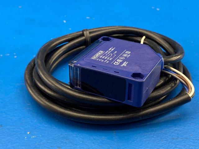 Telemecanique, XUK2ARCNL2R Osiris Series, Thru-Beam Photoelectric Sensor Receiver, 24–240V