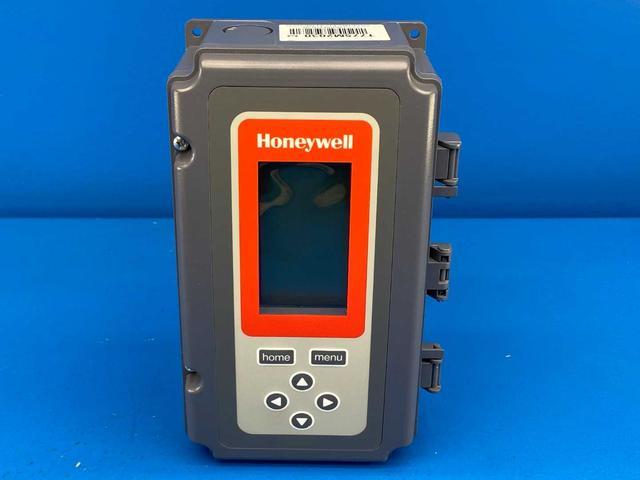 Honeywell T775M2030 Electronic Temperature Controller, Series 2000, 24/120/240VAC, 4 SPDT Relays, Modulating Outputs