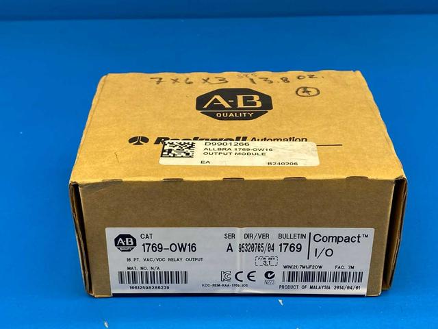 Allen-Bradley 1769-OW16 A CompactLogix 16 PT. VAC/DC Relay Output Module DIR/VER 95320765/04