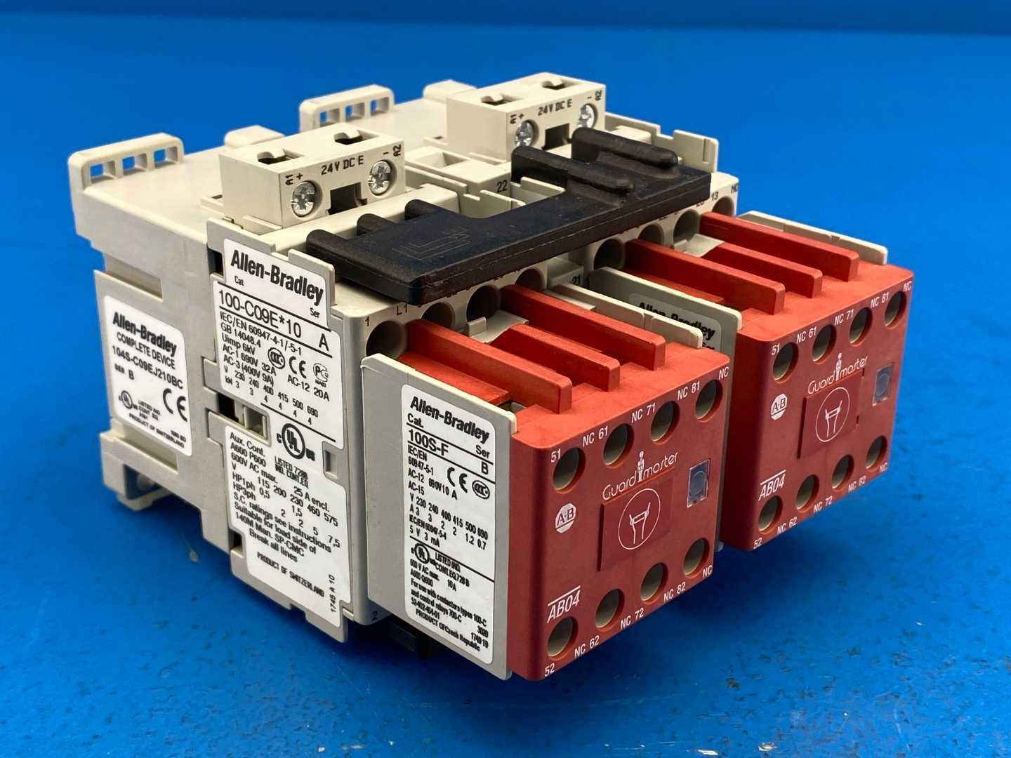 Allen-Bradley 104S-C09EJ210BC Safety Contactor