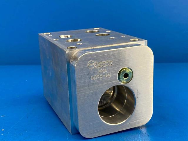 SUN Hydraulics NKA0D72-A2 Cartridge Valve Block Manifold