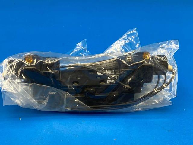 Parker L7952421153, Valve-air Sprint Series 3 Position Double Solenoid Pneumatic Valve 120V/60Hz 150 PSI