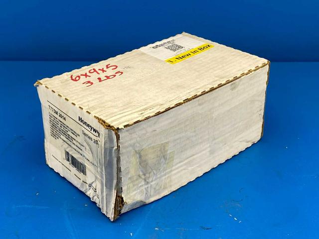 Honeywell T775M 2014 Series 200 Electronic Temperature Controller