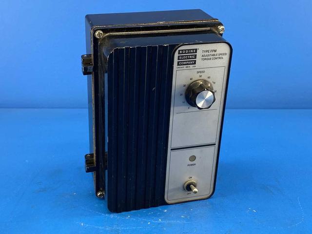 Bodine Electric Model 835 DC Motor Control, Type FPM Adjustable Speed / Torque Control Single-Phase 4.2A 115V
