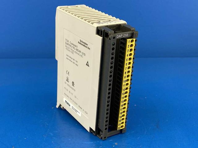 Schneider Automation TSX Compact DAP210 / AS-BDAP-210 Discrete Output Module