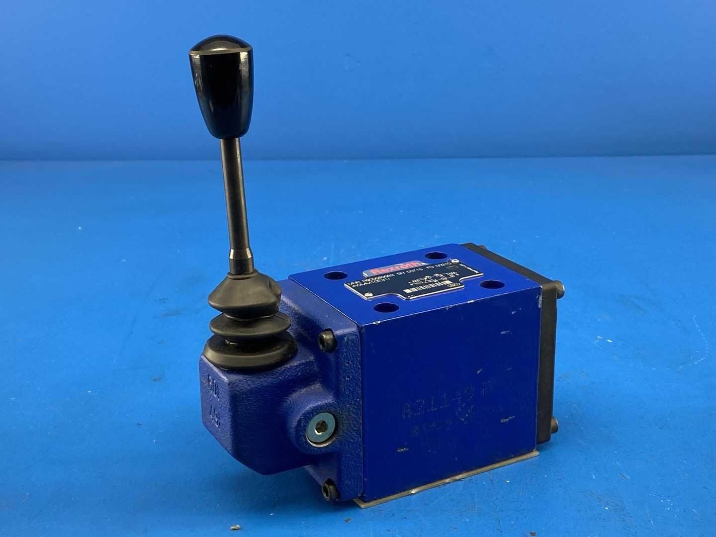 Rexroth R900589983 (FD 00310) (4WMM10E31/)