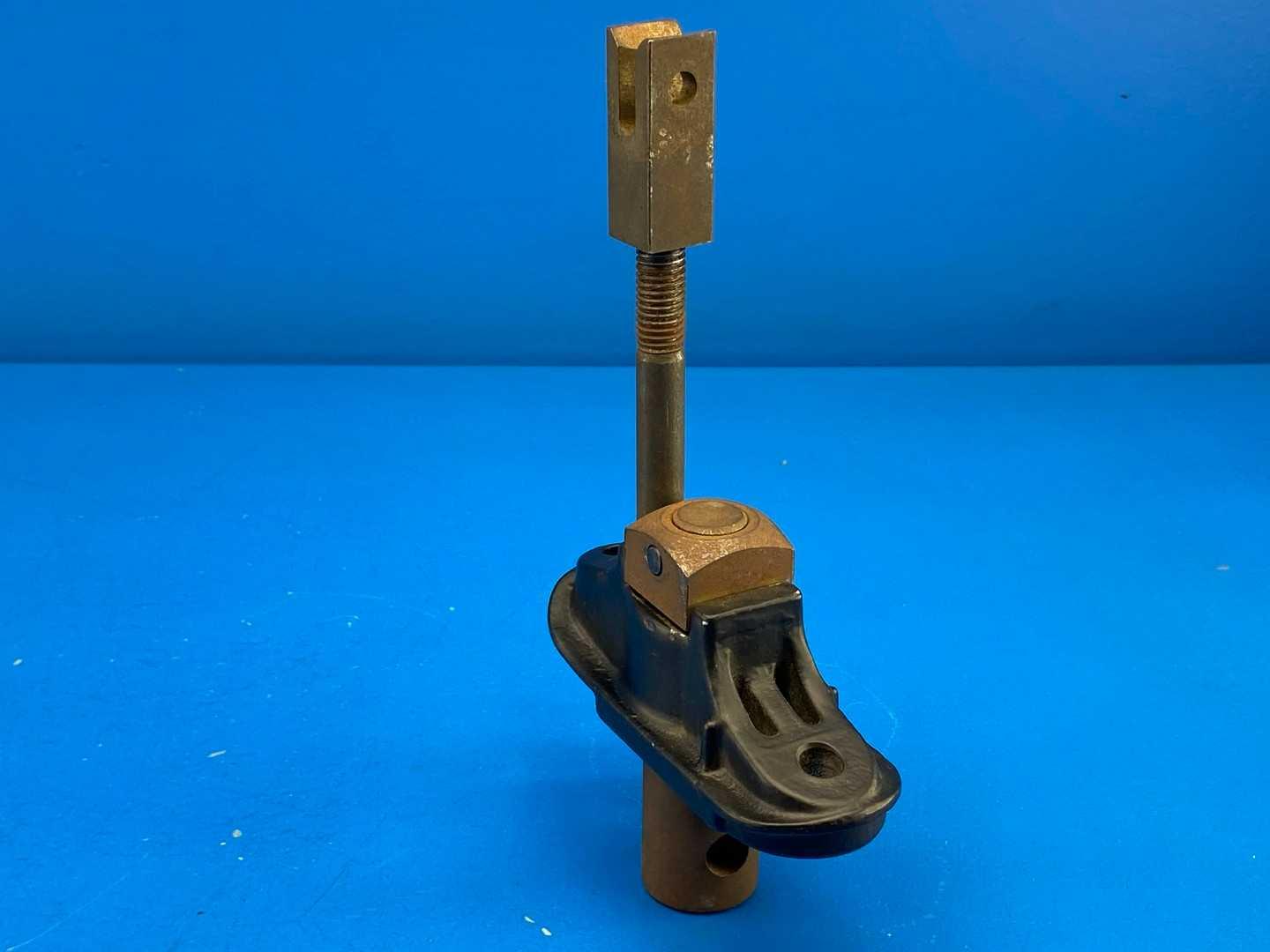 Columbus McKinnon 2993 Rigid Lug Suspension Kit For Lodestar Models E-H & Series 635 Motor Driven Trolleys