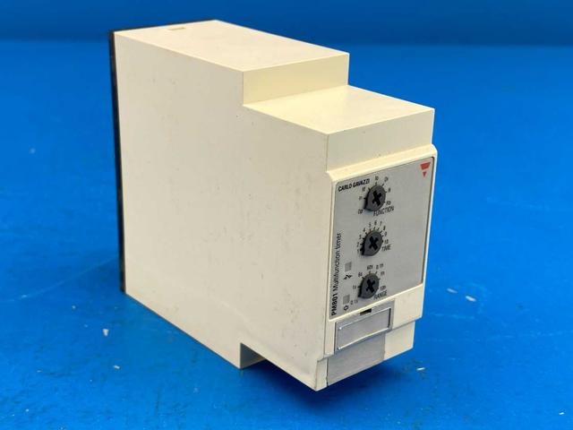 Carlo Gavazzi PMB01DM24, Multifunction Timer 240V 8A
