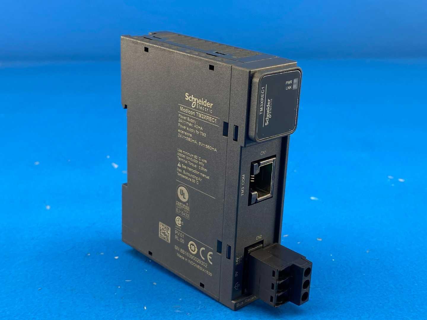 Schneider Electric TM3XREC1 Modicon TM3 Bus Receiver Module, 24VDC Supply, 40mA / 560mA