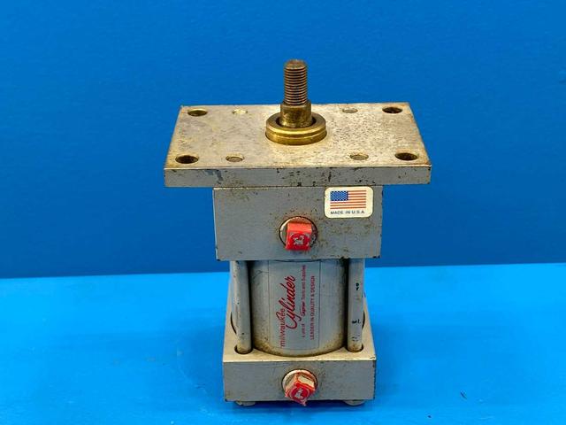 Milwaukee A-31 2.50" Bore, 1" Stroke Pneumatic Cylinder 250 PSI