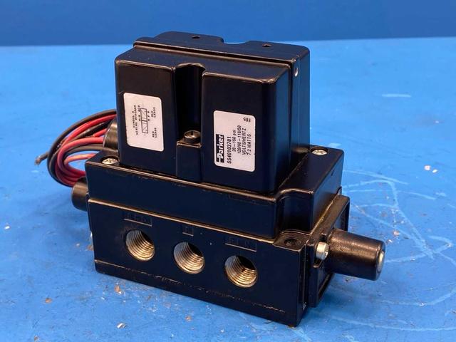 Parker SS40103701 Solenoid Operated 3-Way Directional Control Valve, 120/110VAC, 7.2Watts, 20–150PSI