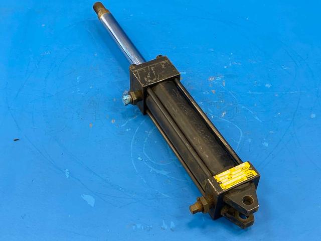 Parker BB3LH34, Hydraulic Cylinder 2" Bore 6" Stroke 1235 PSI