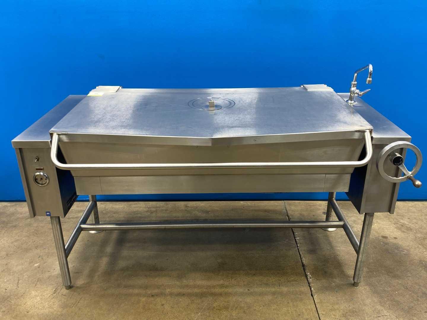 Vulcan VETS-40 Hart Electric Tilting Braising Pan / Tilt Skiller Item 2