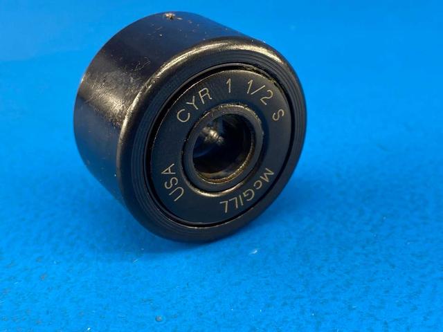 McGill CYR-1-1/2-S Cam Yoke Roller Bearing 1.50" OD x 0.4375" Bore x 0.875" Width (38.10mm x 11.11mm x 22.23mm)
