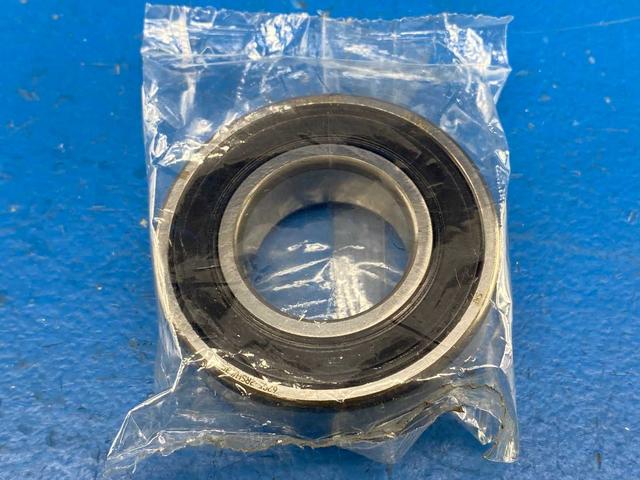 SKF Explorer 6205 2RSJEM Single Row Deep Groove Ball Bearing 0.9843" Bore x 2.0472" O.D x 0.5906" Width