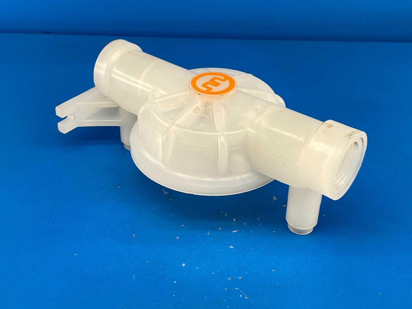Wilden 02-5001-20-400, Polypropylene 1" Liquid Chamber For M2R AODD Pumps