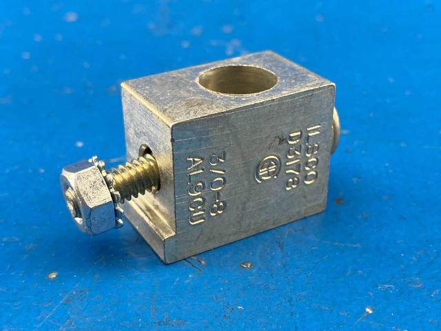 ILSCO D3178 3/0-8 AL9CU Dual-Rated Aluminum/Copper Lug 3/0 AWG Bolt Hole #8