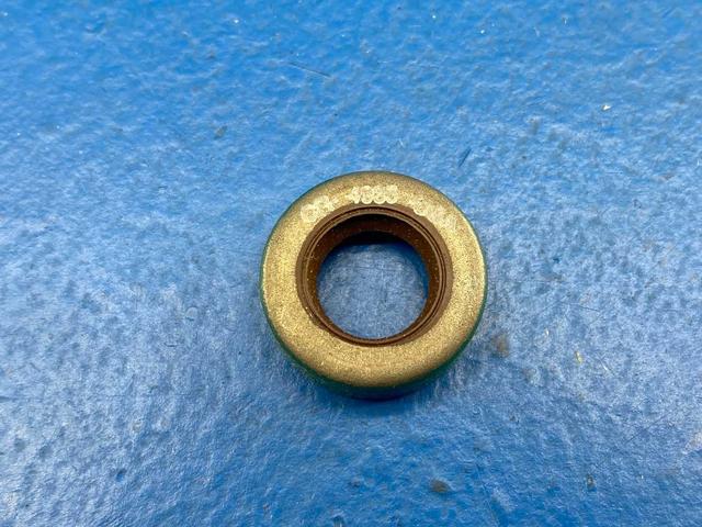 Chicago Rawhide 4935 Oil Seal Joint Radial