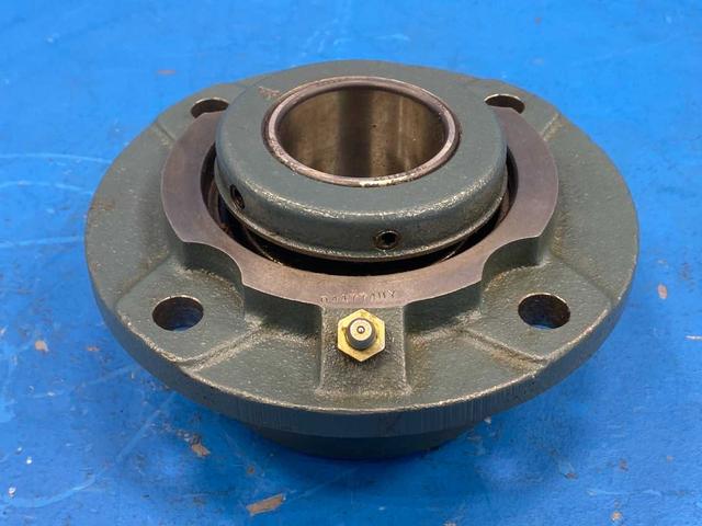 Dodge FC-S2-112R Four-Bolt Piloted Roller Bearing Size 1-3/4 (Stock# 044744)