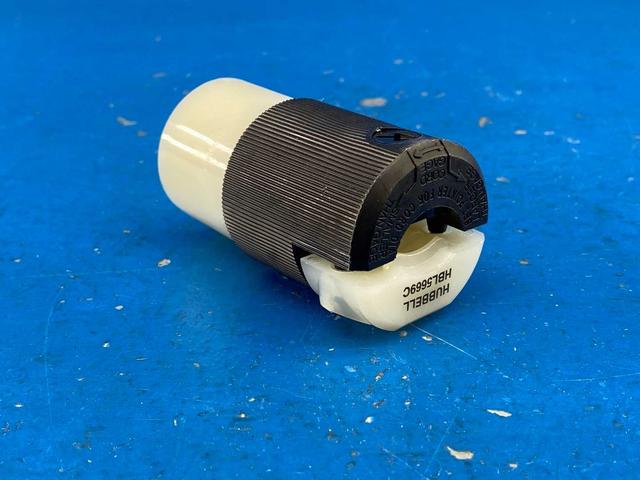 Hubbell HBL5669C Insulgrip Female Connector Body 15A 250V 2P-3W Grounding 6-15R