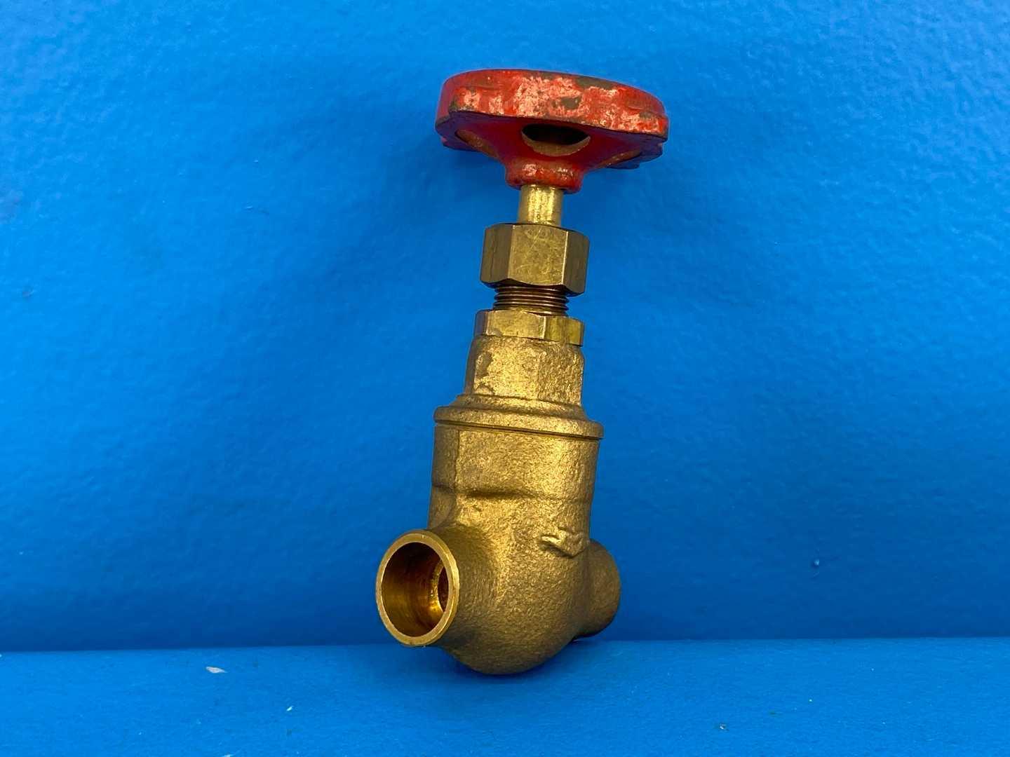 Milwaukee 115 Valve Figure , 1/2" Pipe, Bronze Gate Valve 125 S.W.P 200 W.O,G Solder Connection Type