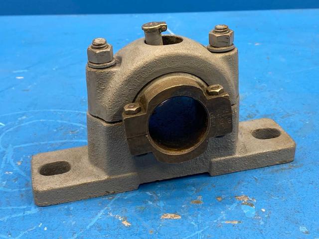 STD402, 2-Bolt Split Pillow Block Bearing 2" Bore Set Screw Collar
