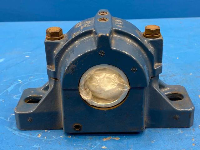 SKF SAF 510 Split Plummer Pillow Block Housing without Bearing 3.4533" Bearing seat diameter