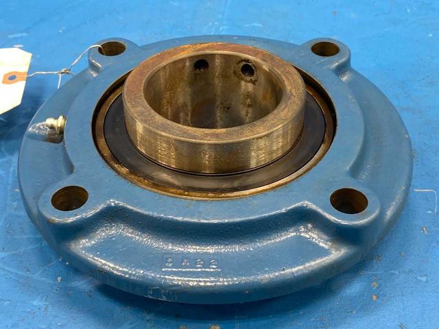 McGill PFC4-16 2-15/16" Bore 4-Bolt Piloted Flange Bearing