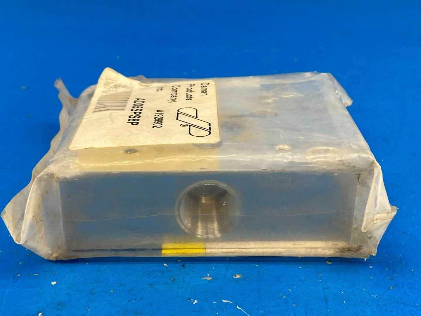 Daman AD05SPS8P D05 Hydraulic Subplate Side Ported 1/2" NPT Aluminum 3000 PSI