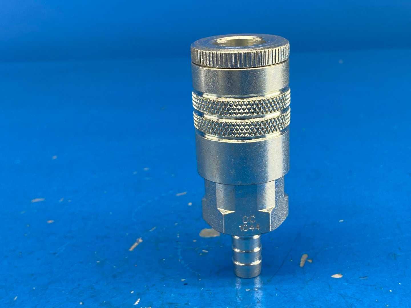 Dixon DC1044, Semi-Automatic Coupler Standard Hose Barb